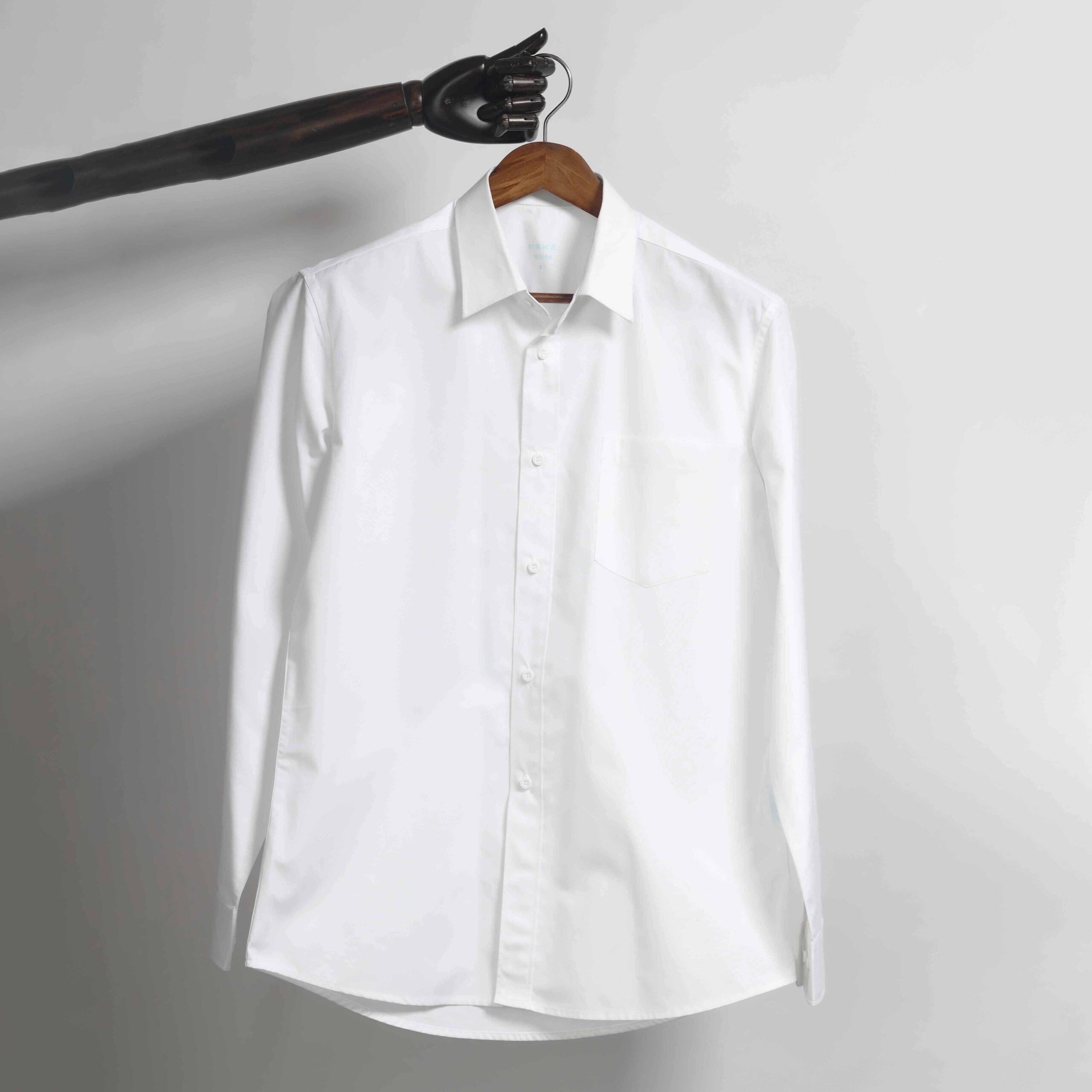 Plain White Shirt (L)